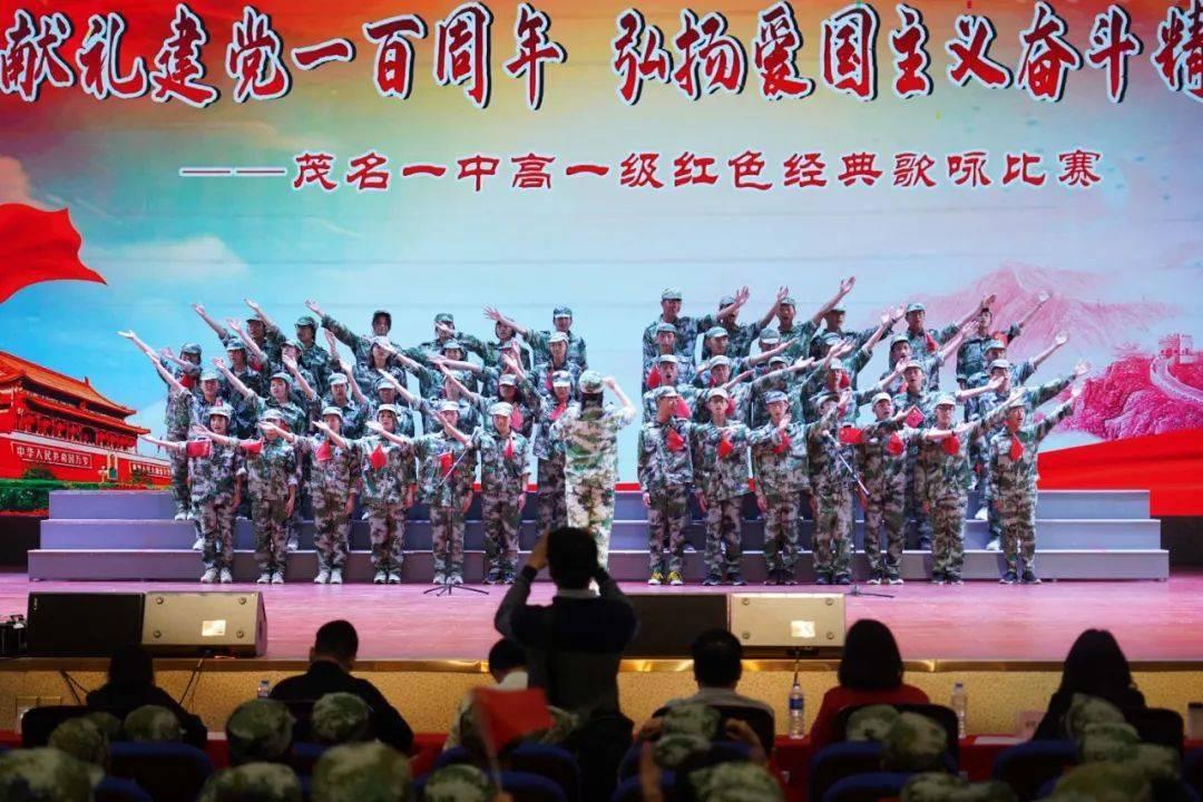乾隆离世前写的一幅字，通篇东倒西歪，内容却让人“感动不已”